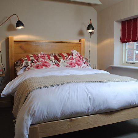 Courtyard Cottages Lymington, 2 Adults Only Exterior photo
