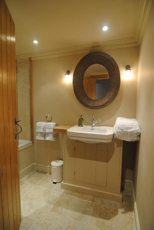 Courtyard Cottages Lymington, 2 Adults Only Exterior photo
